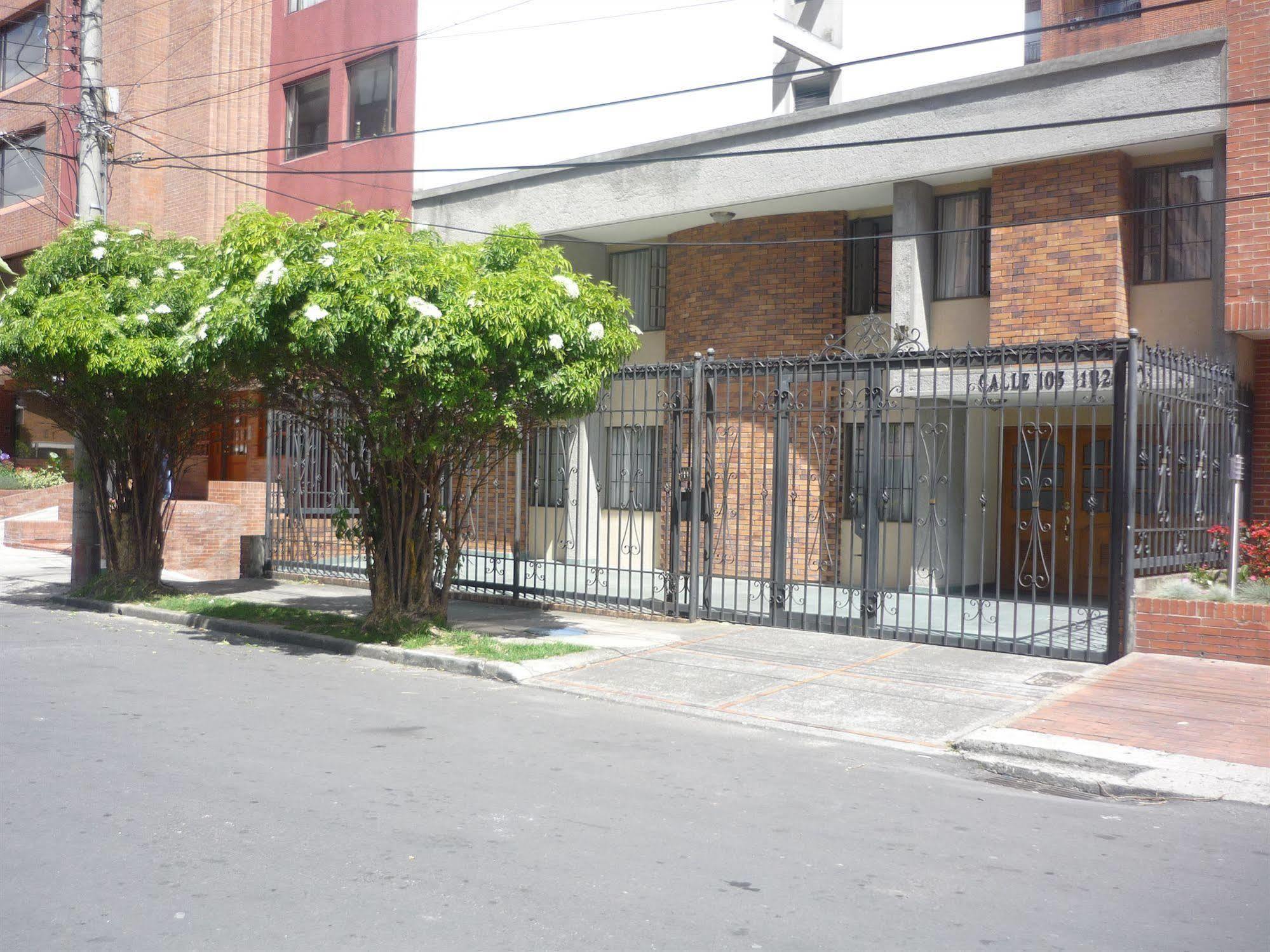 Hotel Casa La Riviera Bogota Exterior photo
